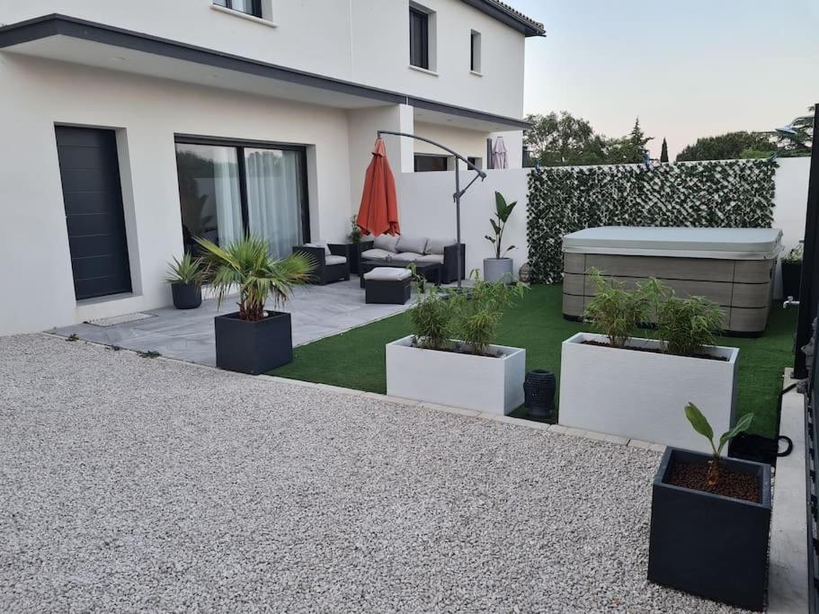 Magnifique Villa Avec Jacuzzi En Option Villeneuve-les-Maguelonne Exterior photo